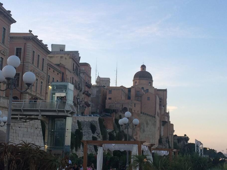 Casa Sorrisiesogni Apartment Cagliari Bagian luar foto